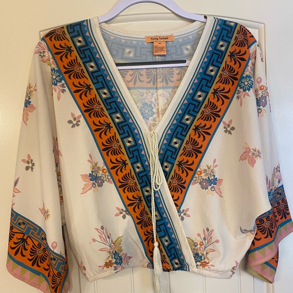 Flying tomato blouse